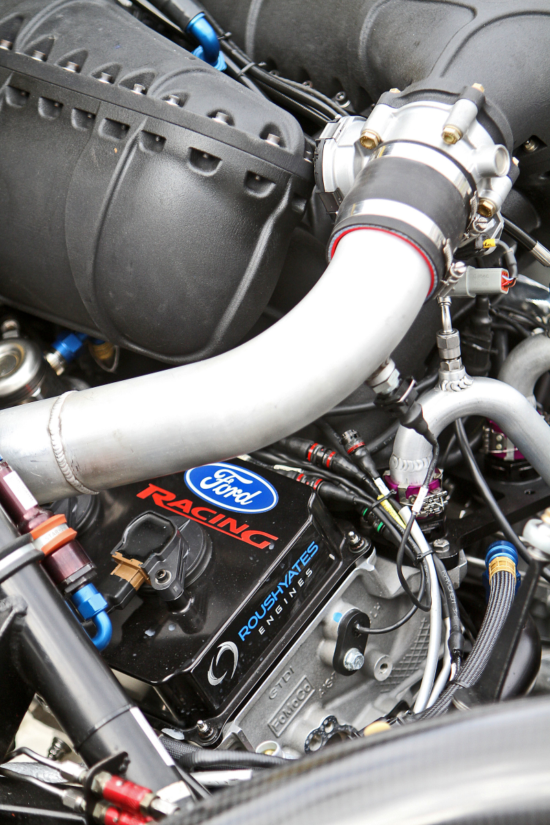 Illustration for article titled Ford EcoBoost V6 Engine Powers Colin Braun, Michael Shank Racing To New Speed Records At Daytona